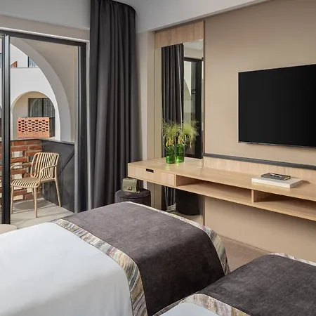 Mercure Conacul Cozieni Hotel 4*
