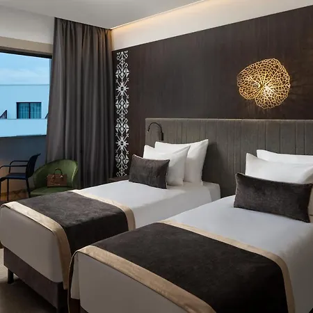 Mercure Conacul Cozieni Hotel 4*