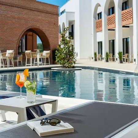 Hotel Mercure Conacul Cozieni Pasarea