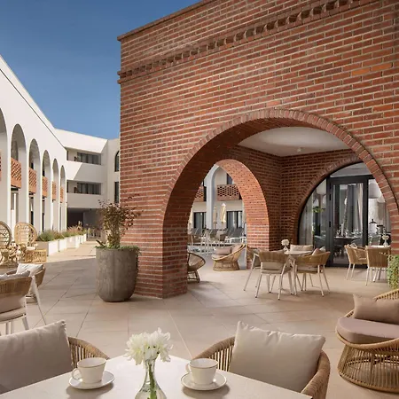 Mercure Conacul Cozieni Pasarea