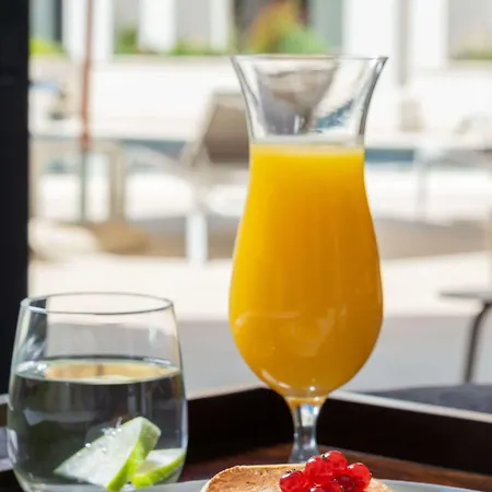 Mercure Conacul Cozieni 4* Pasarea